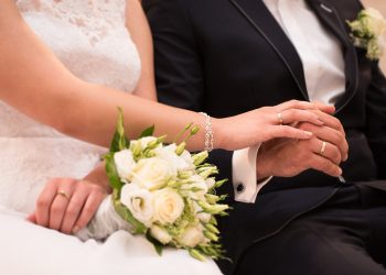 Foragido investigado por golpes em serviços de casamento é preso em Portugal