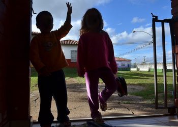 Medida aprovada em Ipatinga cobra certidão de antecedentes em atividades com crianças