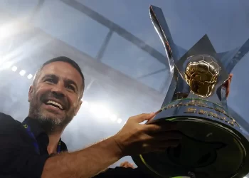 Cruzeiro avança por Artur Jorge e pode fechar acordo após jogo no Catar