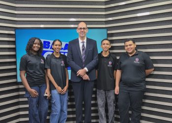 Estudantes da Escola Estadual Carlos Luz de Governador Valadares visitam o Sistema Leste de Comunicação