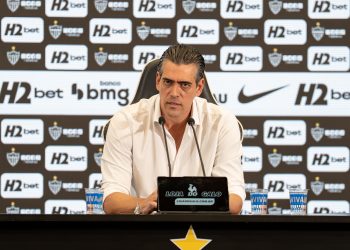 Bracks admite insatisfação no Atlético e cobra reação