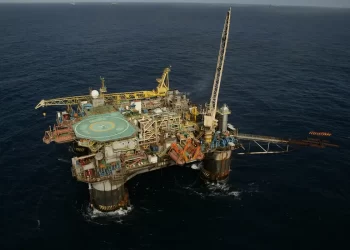 Petrobras retoma 100% da produção em duas áreas na Bacia de Campos