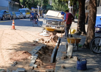 Trecho da Rua Afonso Pena ganha redutor de velocidade
