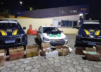 Homem é preso após apreensão de drogas em veículo durante operação da PRF na BR-116 em Teófilo Otoni