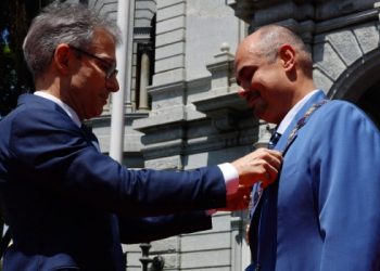 Mateus Simões é empossado governador e reforça projeto de desenvolvimento de Minas Gerais