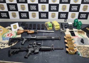 Homem é preso com arsenal de armas de fogo e munições em Timóteo
