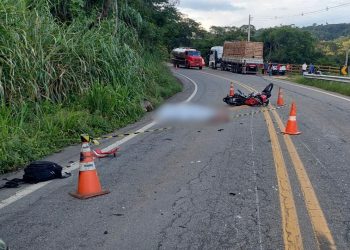 Motociclista morre após colisão com carreta na BR-259 em Resplendor