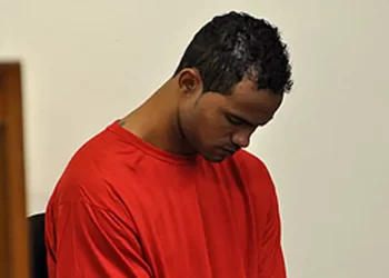 Goleiro Bruno é considerado foragido pela Justiça do Rio de Janeiro