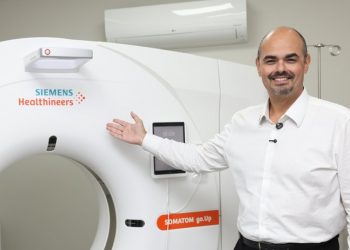 Candidatura de Simões não decola em Minas