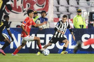 Atlético é derrotado pelo Cienciano na Sul-Americana e segue em crise na temporada