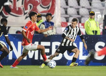 Atlético é derrotado pelo Cienciano na Sul-Americana e segue em crise na temporada
