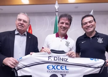 Fernando Diniz é anunciado como novo técnico do Corinthians