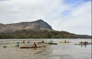 Passeio ecológico e Copa Valadarense de Canoagem movimentam o Rio Doce neste domingo
