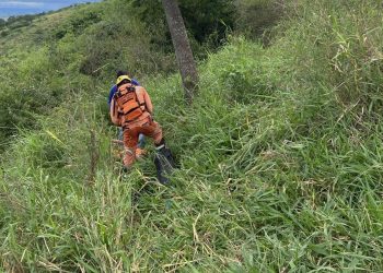 Bombeiros resgatam homem desaparecido há quatro dias em área de mata em Frei Inocêncio