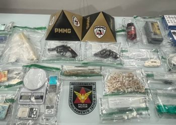 Operação contra o tráfico termina com três presos e apreensão de drogas e armas no bairro Planalto