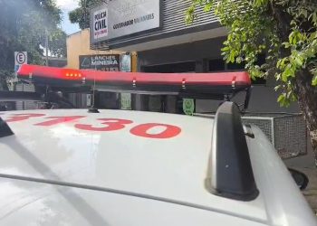 Homem é preso após agredir ex-companheira com faca, socos e chutes no bairro Jardim do Trevo