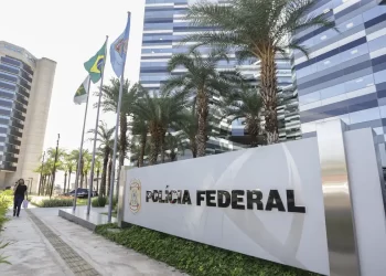 Pai de Vorcaro liderava A Turma, milícia pessoal do banqueiro, diz Polícia Federal