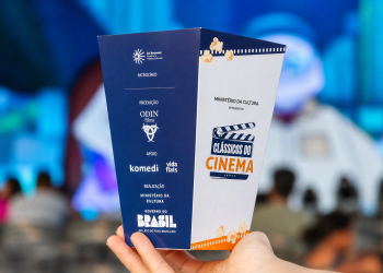 Projeto leva sessões gratuitas de cinema e música à Praça dos Pioneiros