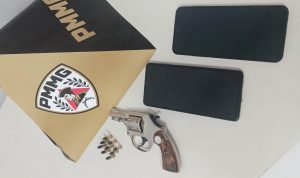 Idoso é preso após ser denunciado por divulgar imagens íntimas de uma mulher em redes sociais em Capitão Andrade
