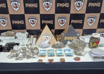 Operação contra o tráfico termina com quatro presos e apreensão de drogas e dinheiro em Coronel Fabriciano