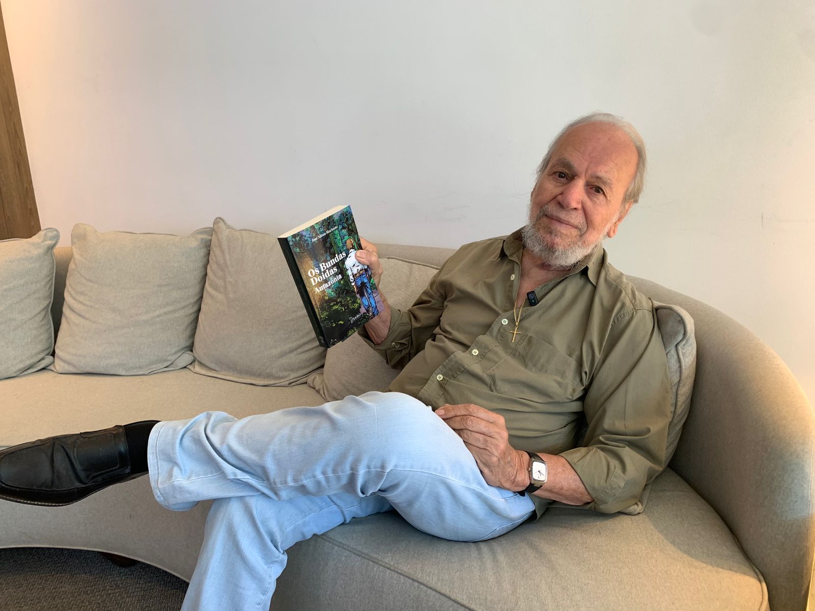 José Altino Machado lança “Os Bundas Doidas” em Valadares e retrata vivências na Amazônia