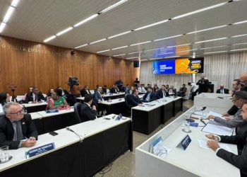 Câmara cassa o prefeito de Valadares
