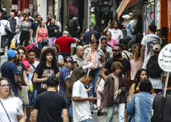 Brasil cria 85,9 mil postos de trabalho em abril, aponta Caged