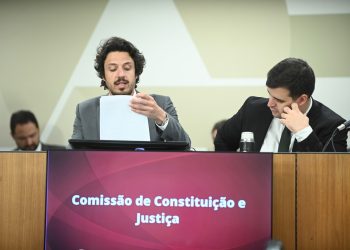 CCJ da ALMG aprova projeto que restringe visita íntima para condenados por feminicídio e estupro