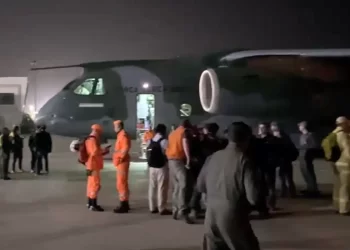 Brasil envia terceiro avião com ajuda humanitária à Venezuela