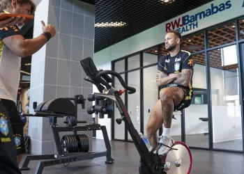 Copa do Mundo: exames de Neymar apontam ‘boa evolução’ , afirma CBF