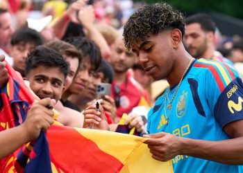 Com elenco estelar, Espanha encabeça Grupo H da Copa do Mundo