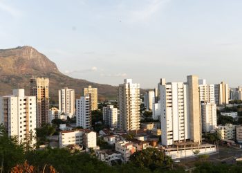 Direito Condominial e futuro urbano: seminário da OAB destaca Governador Valadares como polo de debate