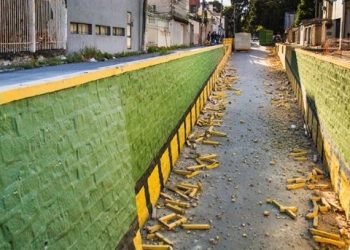 Trecho da Rua Bahia é interditado para obras do viaduto que liga a Avenida JK ao bairro de Lourdes 