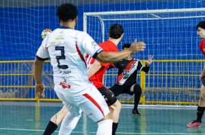 Jogo eletrizante com 10 gols encerra a quarta rodada da Liga Futsal GV