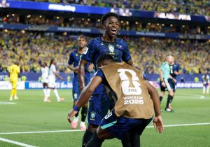 Brasil decide no primeiro tempo, vence o Haiti e assume a liderança do grupo C da Copa do Mundo