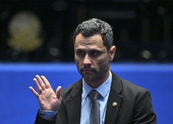 Republicanos afirma que Cleitinho não assumiu candidatura ao Governo de Minas e diz que aguardou definição do senador