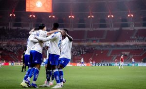 Cruzeiro vence o Internacional no Beira-Rio e assume o 7º lugar no Brasileirão
