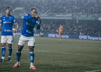 Cruzeiro vence Coritiba fora de casa pelo Campeonato Brasileiro