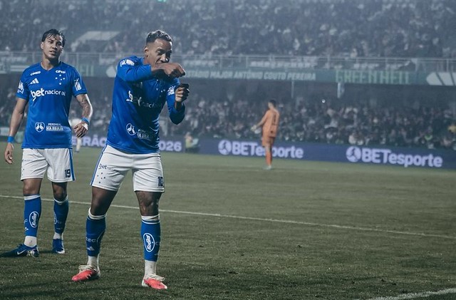 Cruzeiro vence Coritiba fora de casa pelo Campeonato Brasileiro