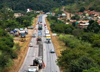 Nova 381 realiza obras de manutenção na BR-381 entre Valadares e Caeté