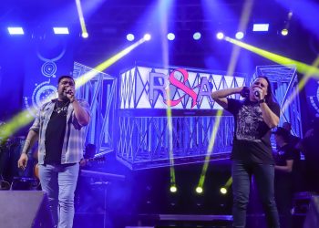 Shows gratuitos de Relber & Allan e Mari Fernandez prometem lotar a ExpoAgro GV nesta sexta-feira