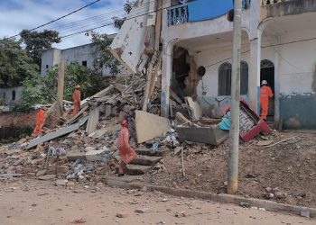 Três pessoas ficam feridas após desabamento parcial de prédio no bairro Jardim Pérola