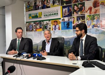 De volta à Prefeitura, Coronel Sandro anuncia mudanças no governo e diz que vai “reconstruir” Valadares