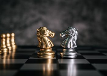 “Fé cega, faca amolada” e encantes conflituais
