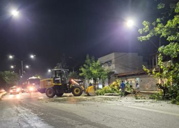 Prefeitura mantém força-tarefa após chuvas e ventos fortes que atingiram Valadares