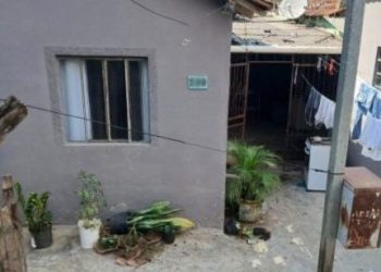Bebedeira termina em quebra-quebra, agressões e prisão por violência doméstica em Resplendor 