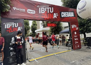 4ª Corrida Ibituruna com apresentação da TV Leste reúne mais de 600 atletas, famílias e alunos
