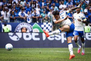 Cruzeiro vence o Mirassol e sobe para o 5º lugar no Brasileirão