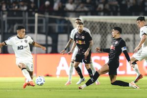 Fora de casa, Atlético derrota Bragantino e abre vantagem nas oitavas da Copa Sul-Americana