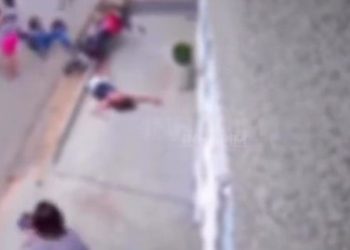 Motociclista embriagado atropela mulher e bebê de oito meses em Inhapim